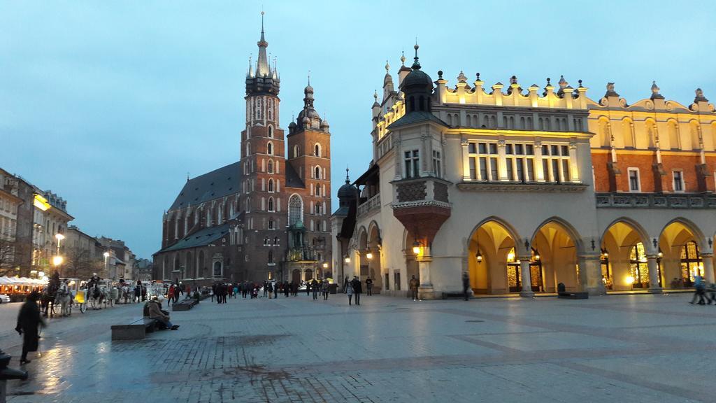 Apartament Feniks Stare Miasto Cracovie Extérieur photo